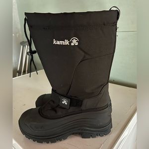 Kamik size 12 men’s snowmobile boots - never worn!